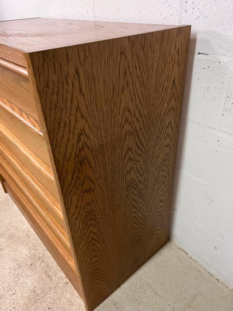 Vintage wooden chest of drawers