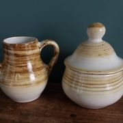Sugar bowl and milk jug in Longchamp earthenware.