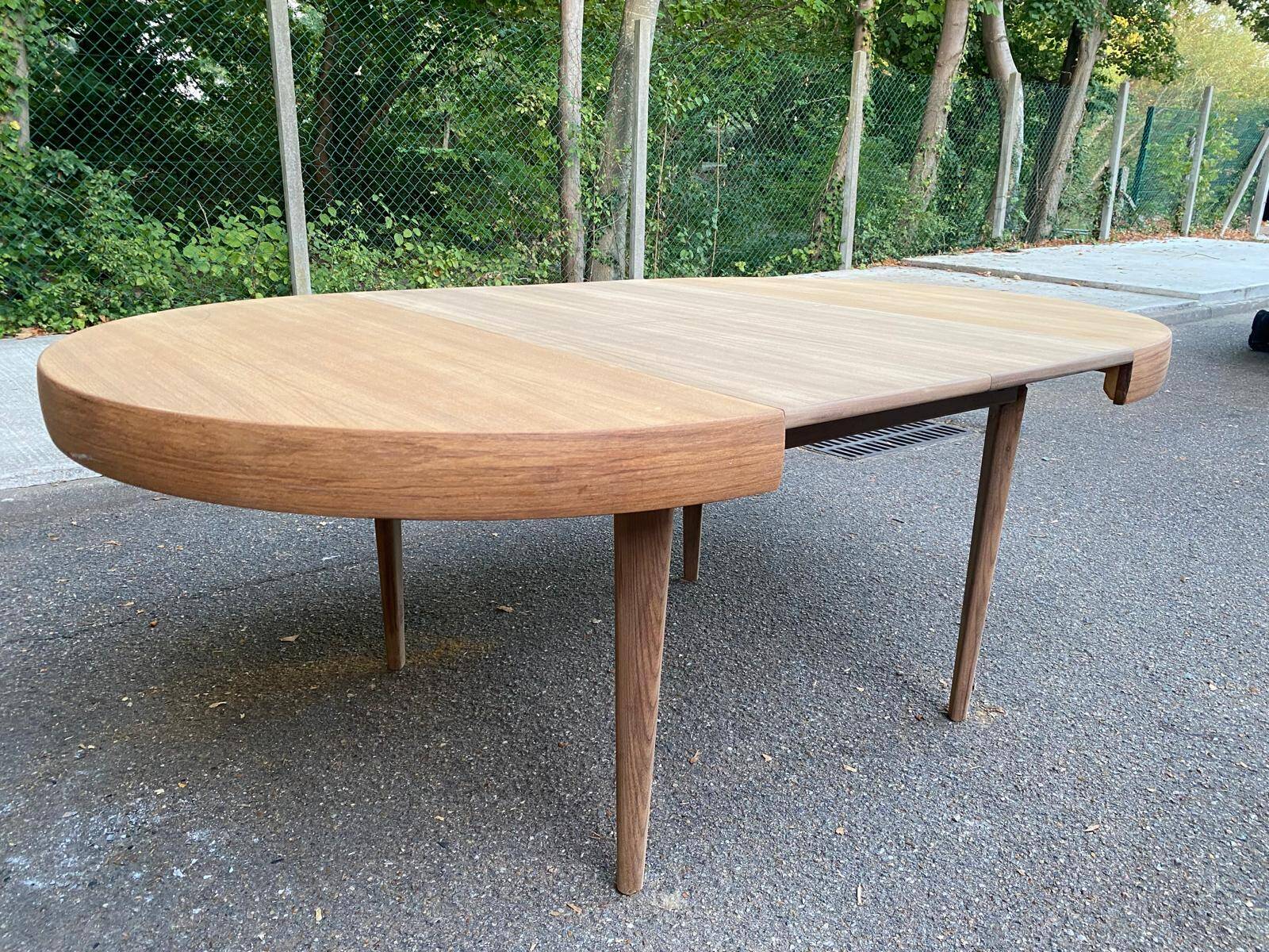 Authentic Scandinavian round table BAUMANN stripped in raw teak 1960