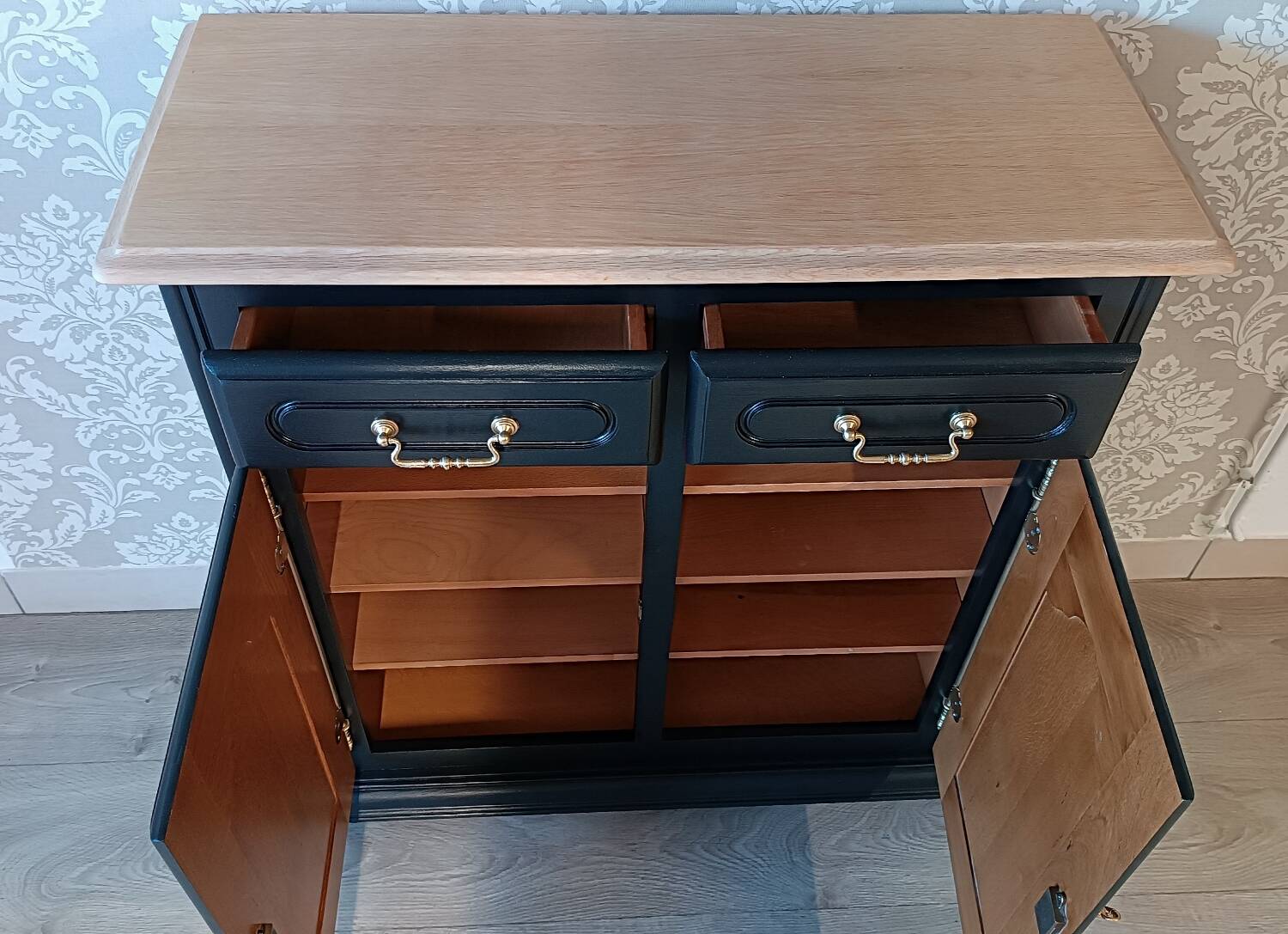 Parisian buffet in solid oak