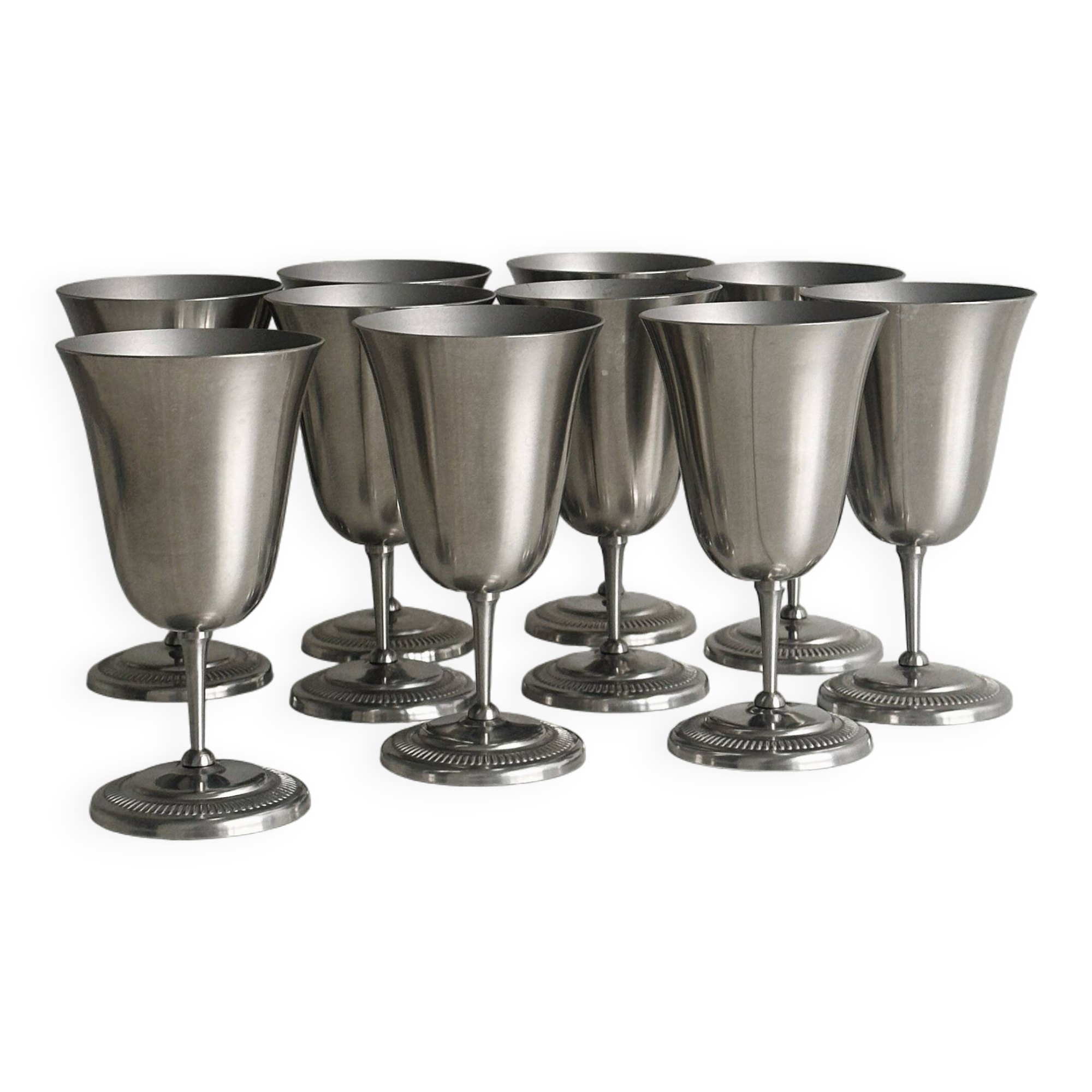 Set of 10 matte silver metal footed cups
