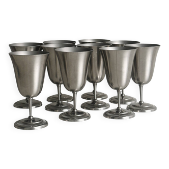Set of 10 matte silver metal footed cups
