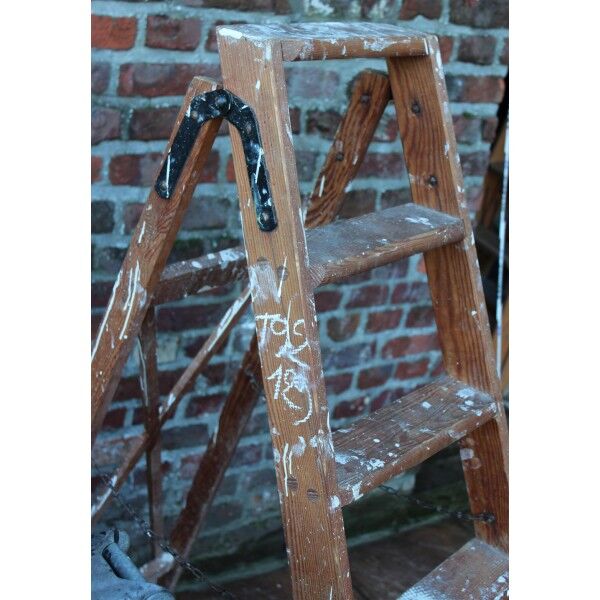 Wooden escabelle 129 cm