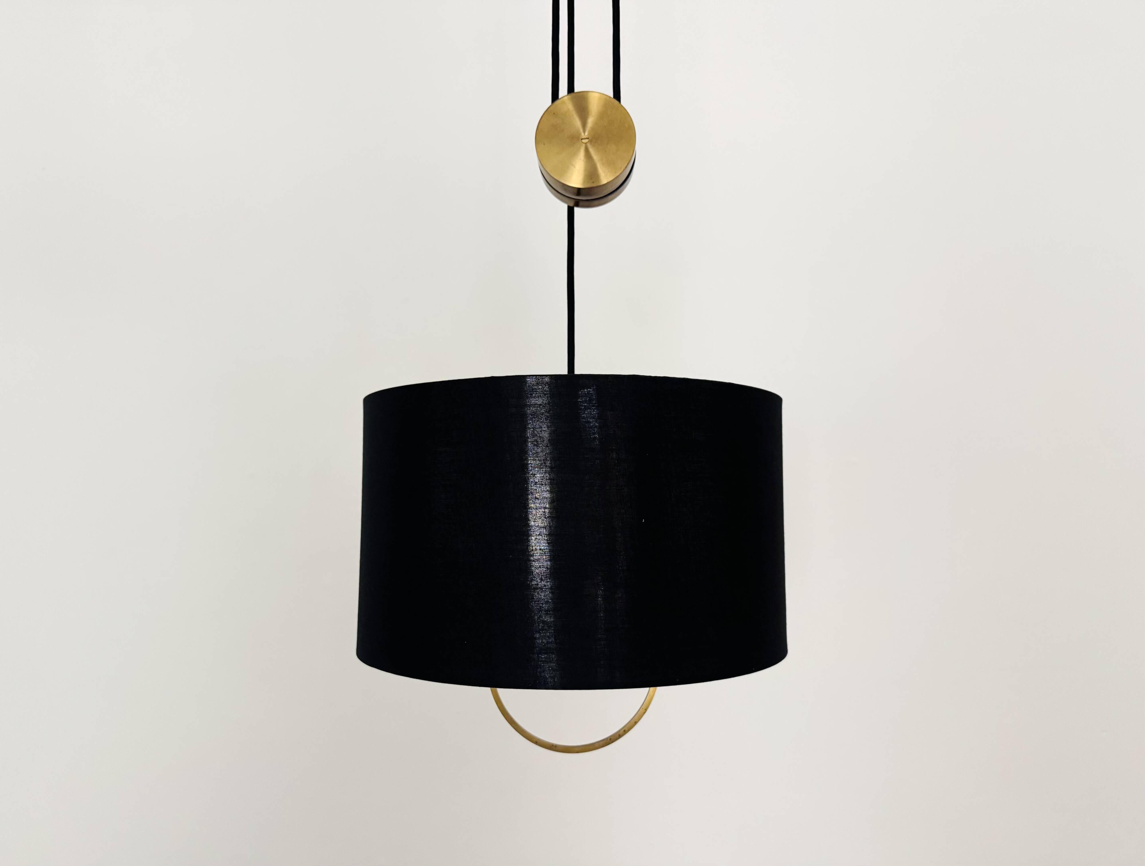Lampe à pendentif Jo-Jo réglable par Florian Schulz