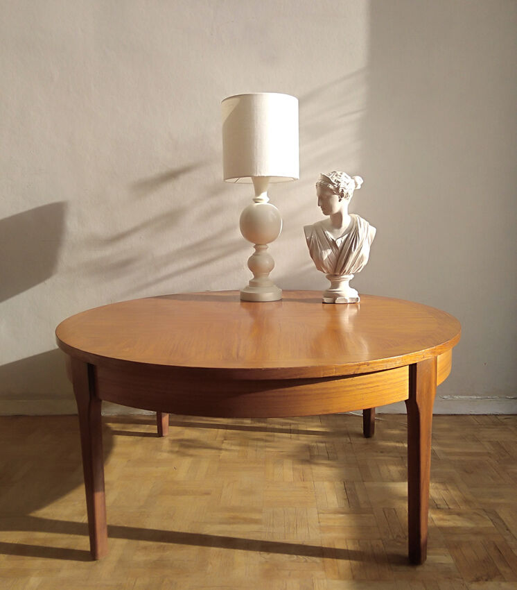 White turned wooden lamp from the 1970s