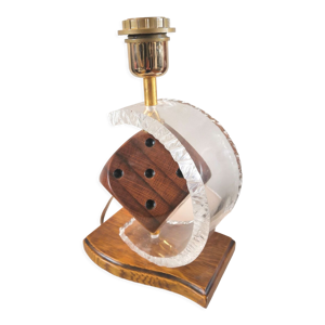 Pied de lampe dé en