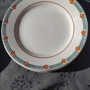 Series of 6 flat plates and 3 vintage dessert plates from St Amand