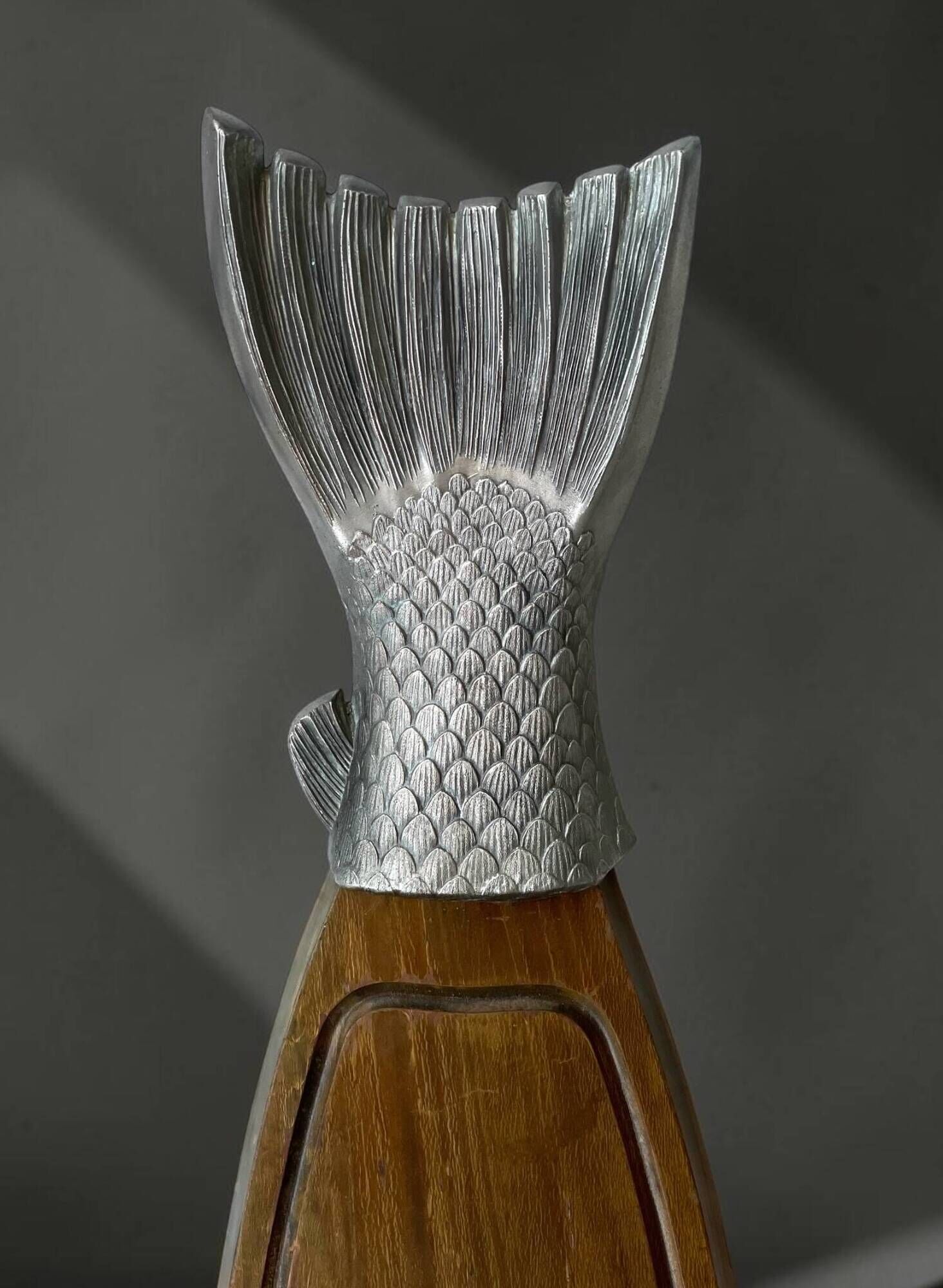 Large wooden and silver-plated fish board, 90 cm