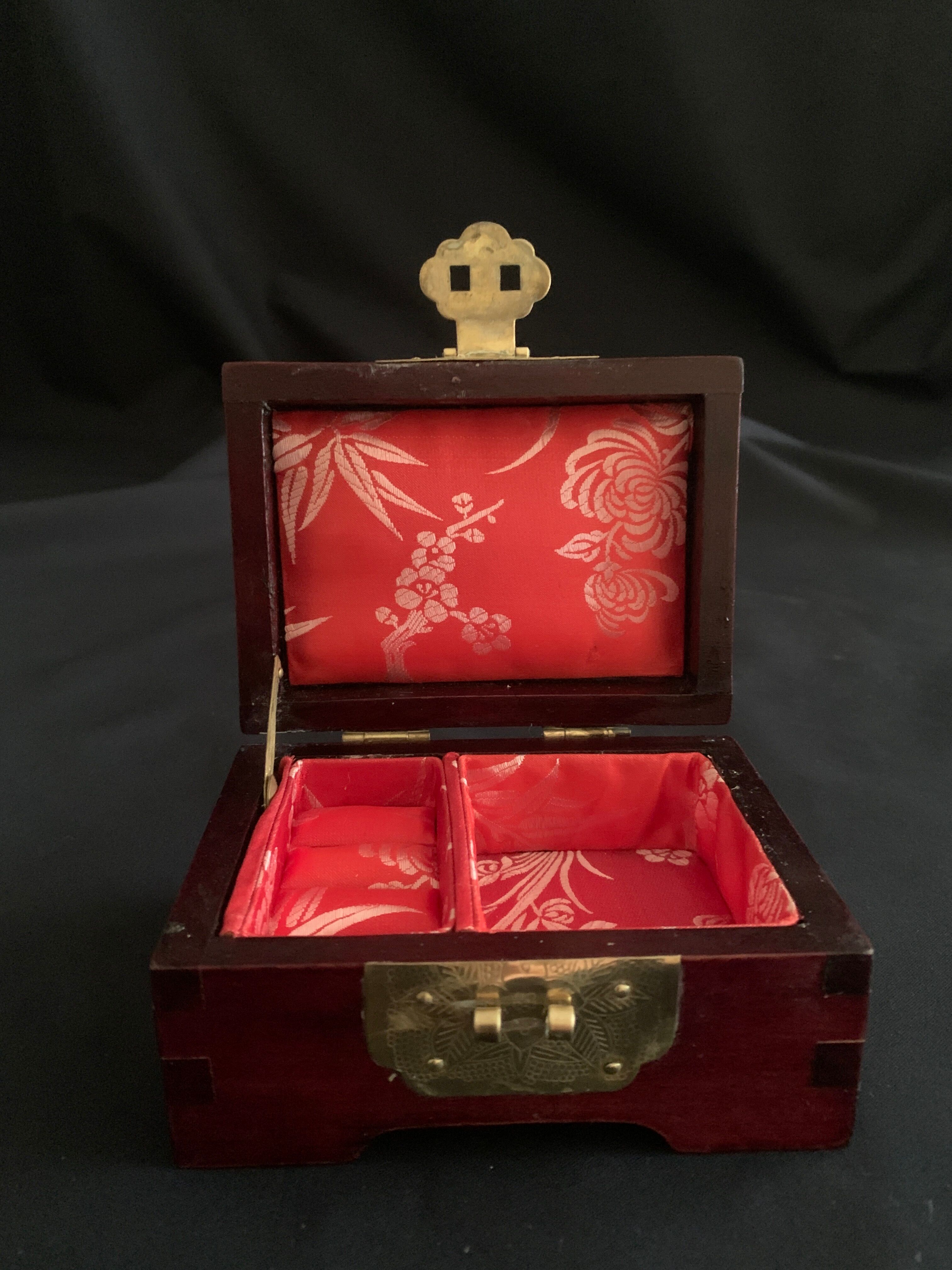 Jewel box, jade, brass, mahogany, china