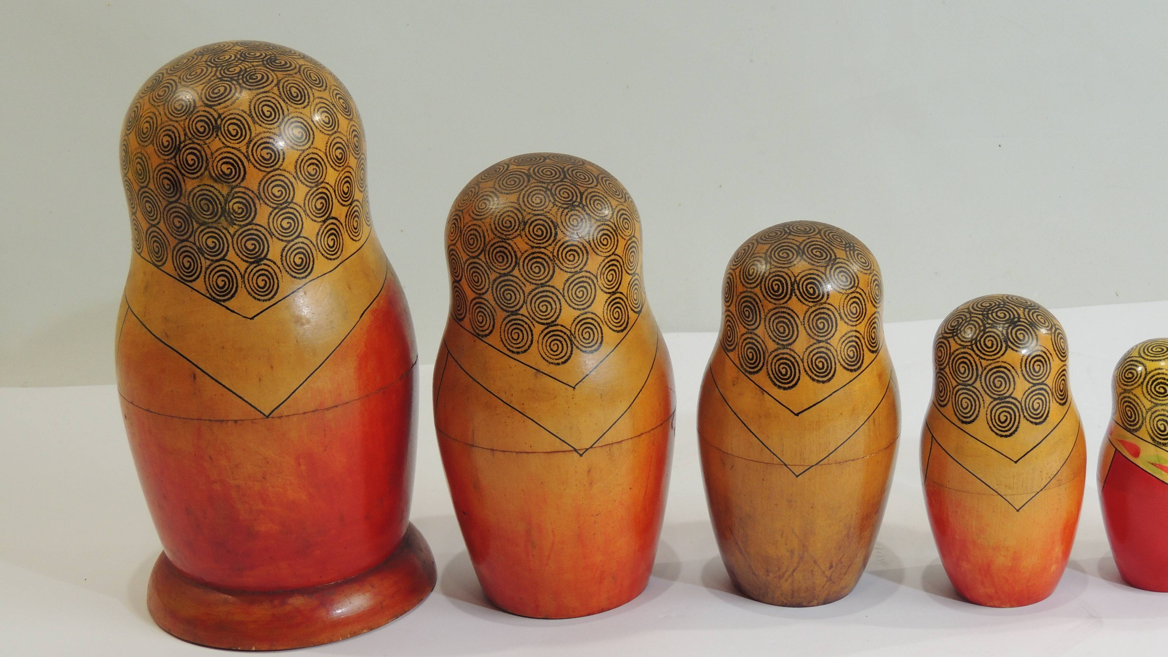 Poupées Russes originales et rares soviétiques / Matriochka / Peintes à la main