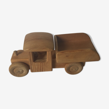 Ancien jouet camion en bois