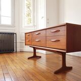 Teak sideboard of the Austinsuite house