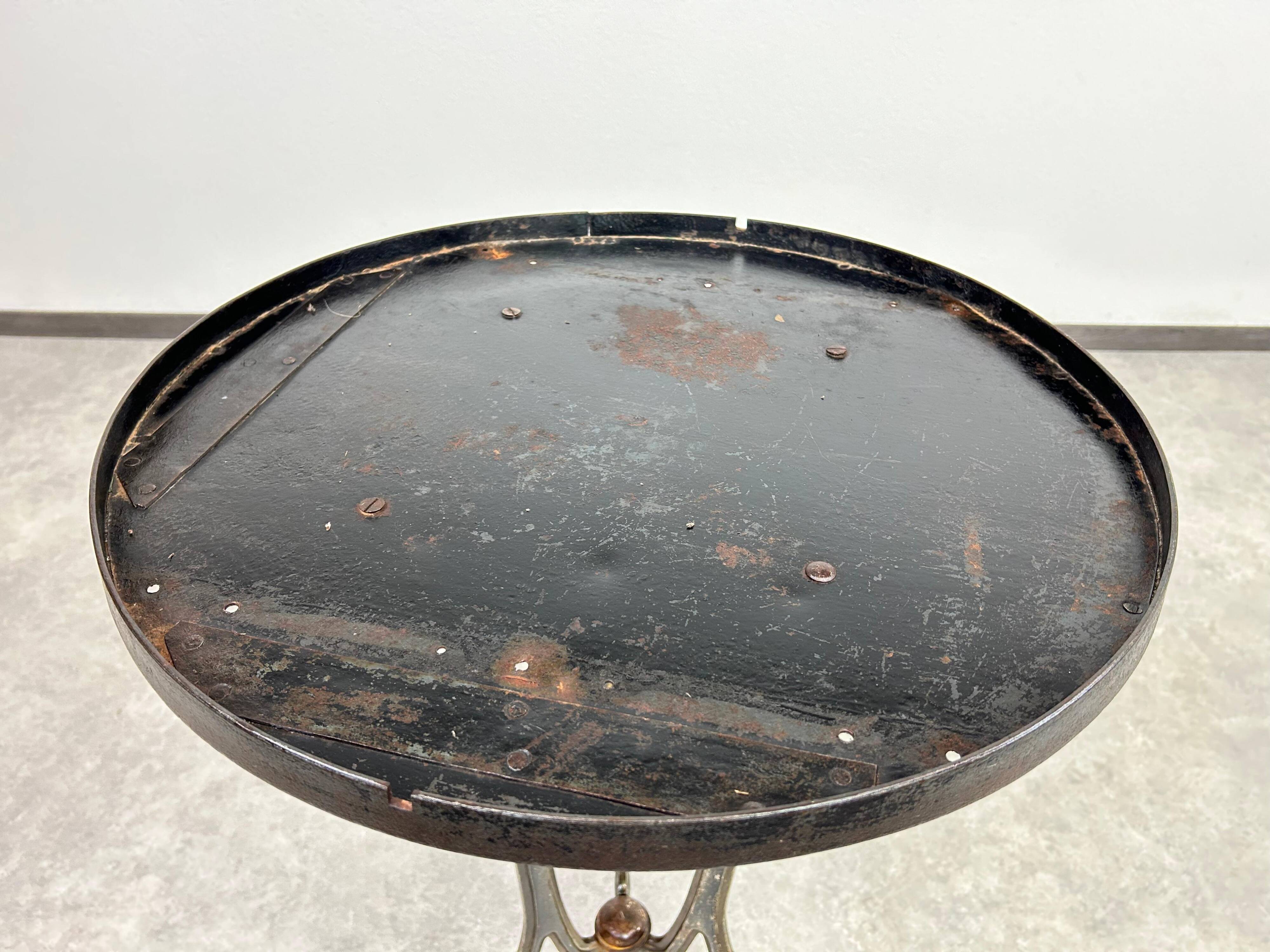 Jugendstil coffee table