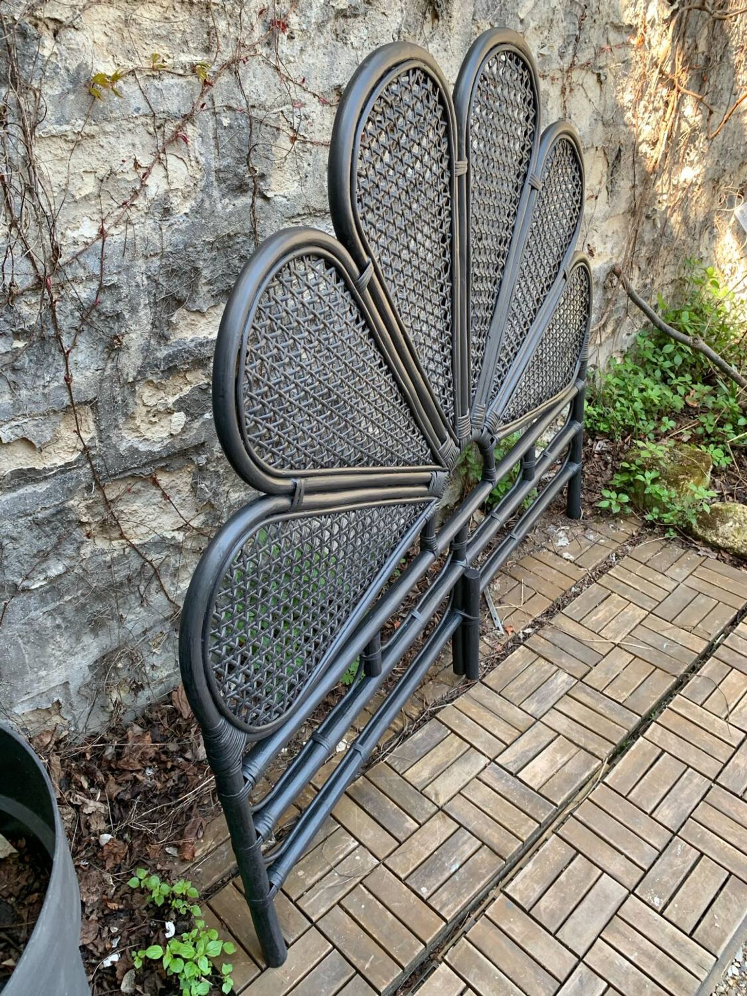 Tête de lit vintage en rotin noir 142cm
