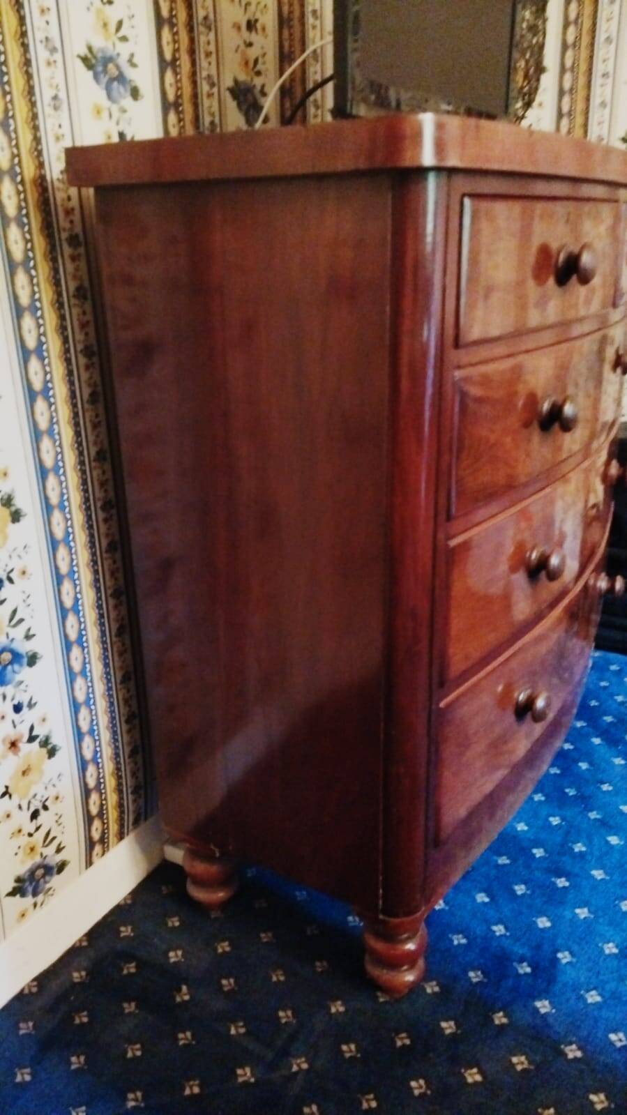 19th century English chest of drawers