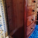 19th century English chest of drawers