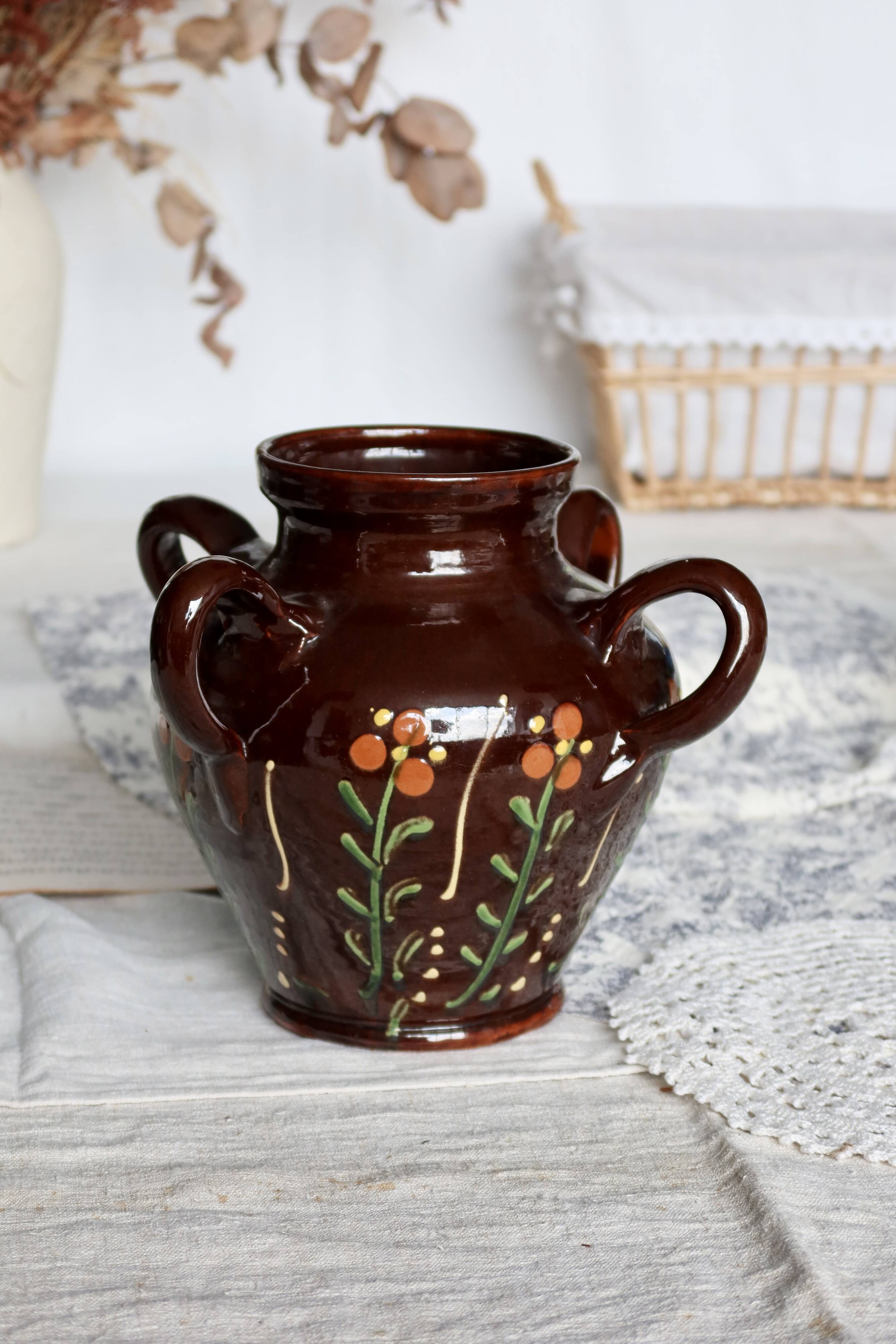 Large antique glazed ceramic jar - Floral motif