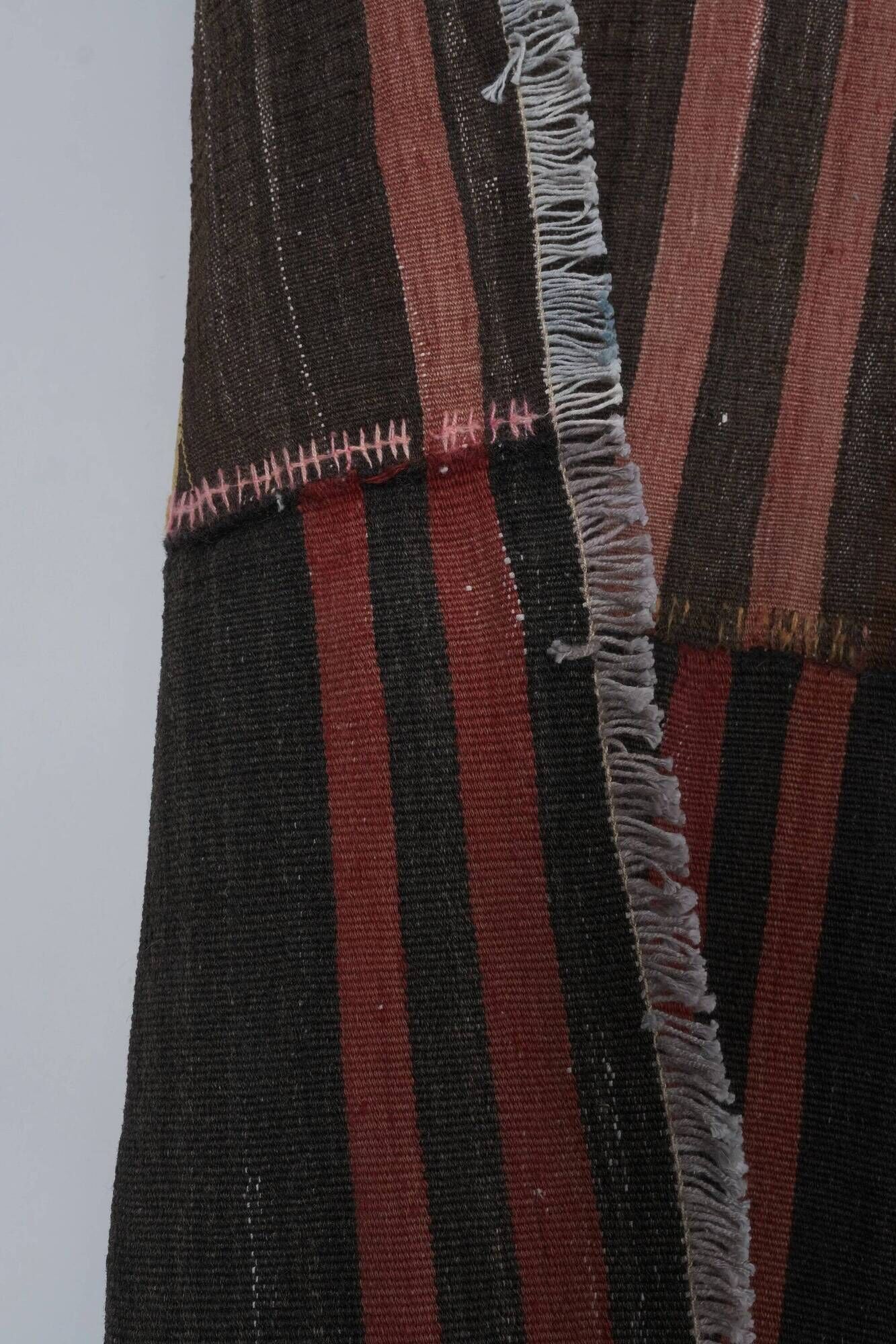 Vintage Turkish kilim, handwoven, 305x340 cm.