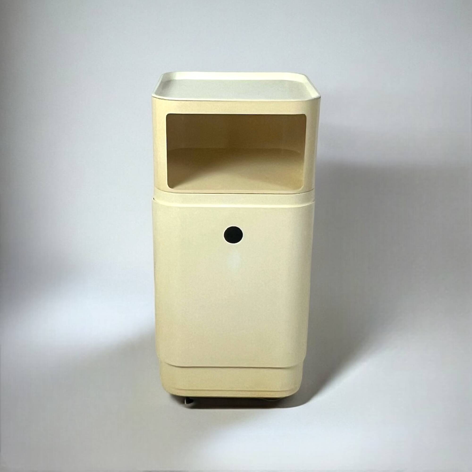 Kartell Componibili Vintage Set: Laundry Bin and Storage Container by Anna Castelli, 1960s