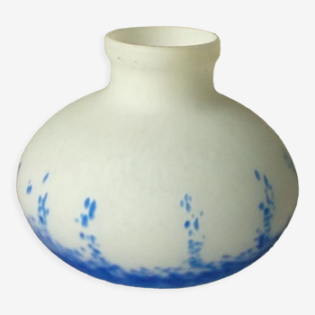 Glass paste ball vase