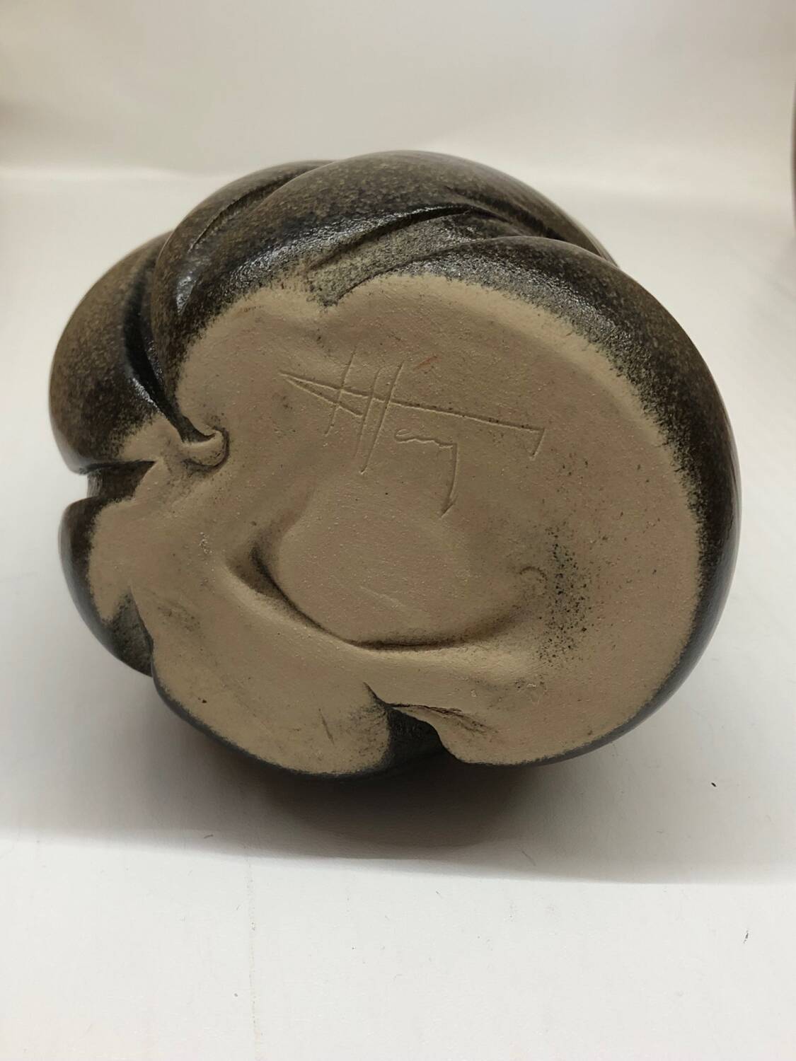 Handkerchief vase by Françoise Henry
