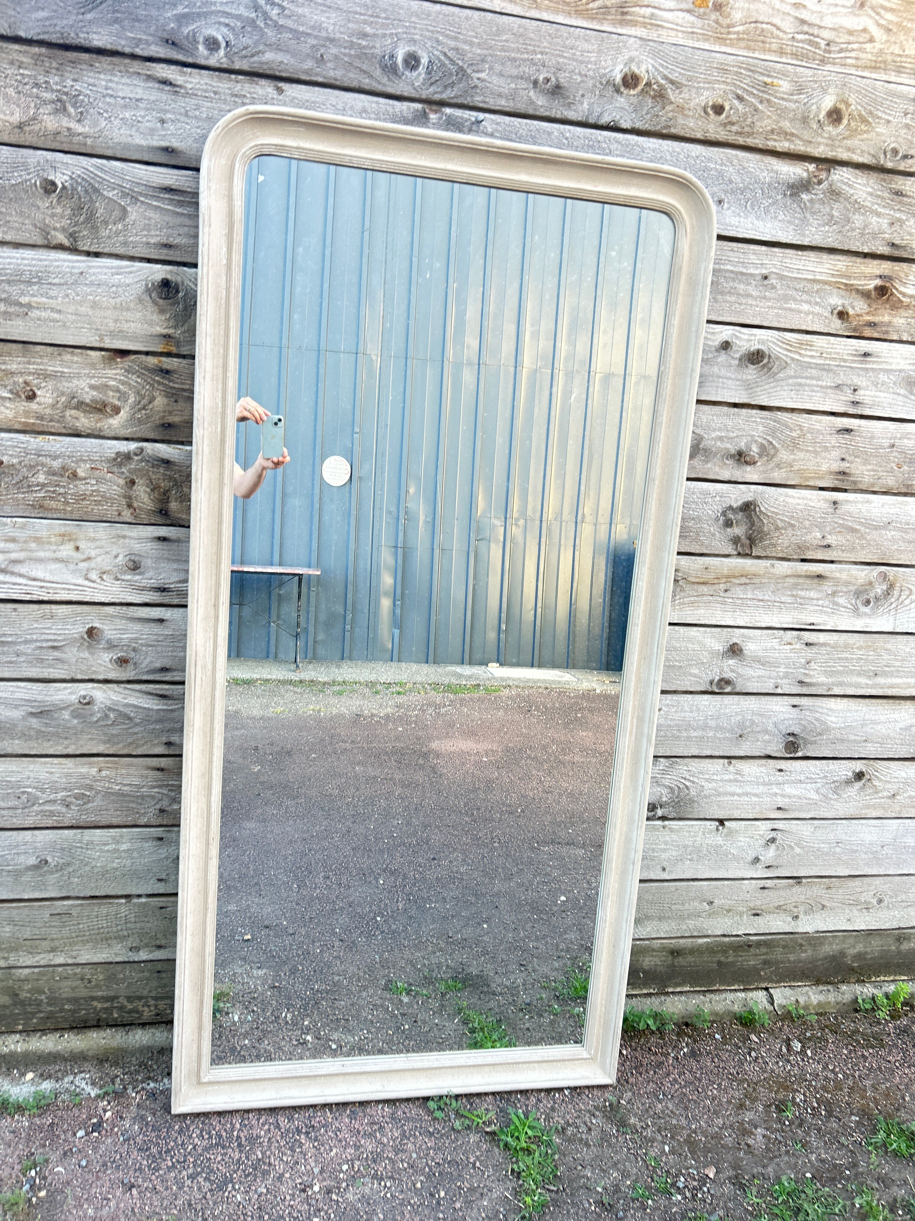 Miroir peint en gris, style Louis Philippe