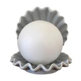 Vintage ceramic shell lamp