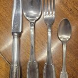 Service for 12 place settings + 6 ERCUIS GODRONS model silver-plated knives, 24.5 cm