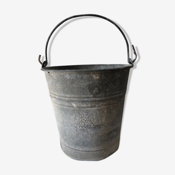 Zinc bucket