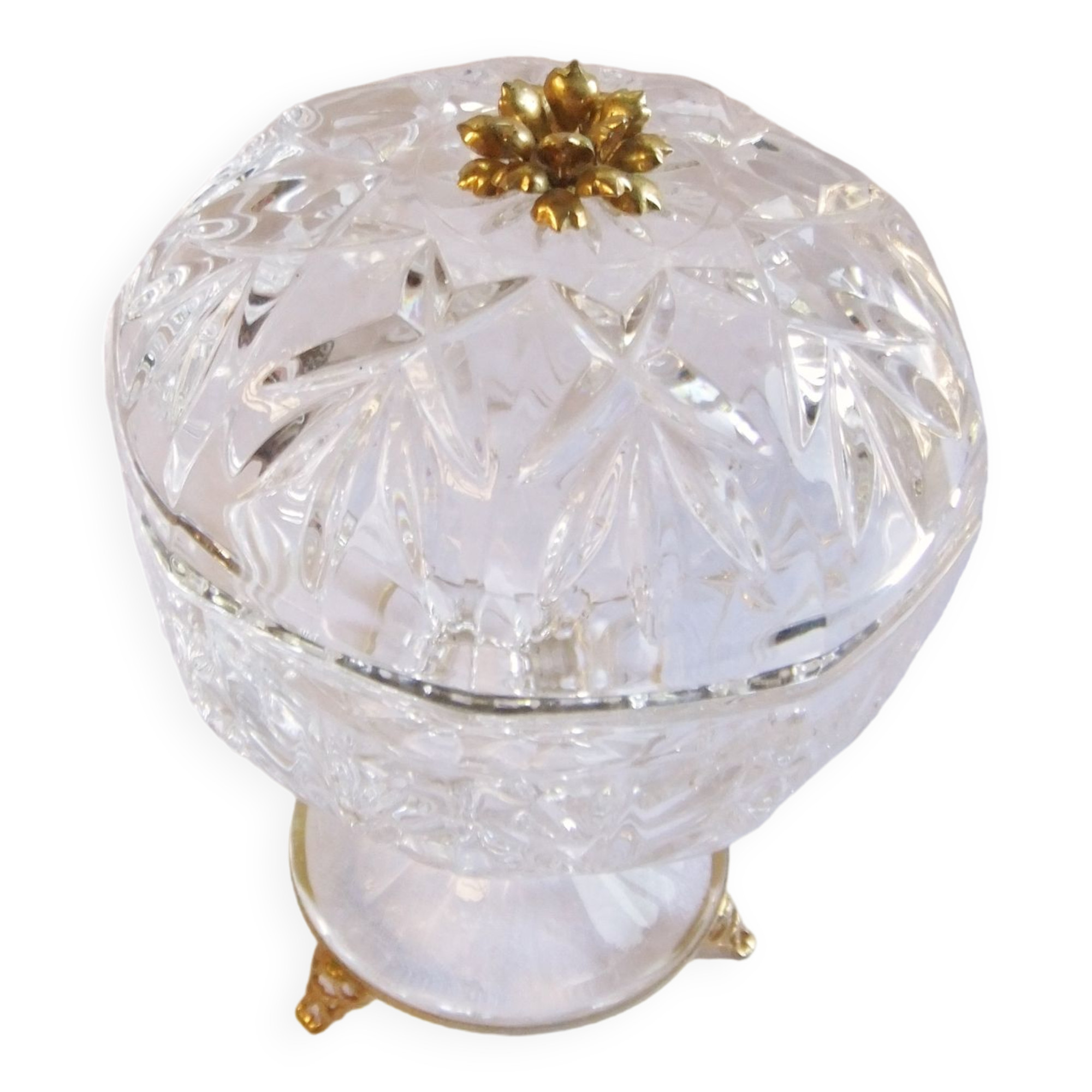 Bonbonnière in crystal cut