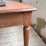 Turned leg cherry table 160cm