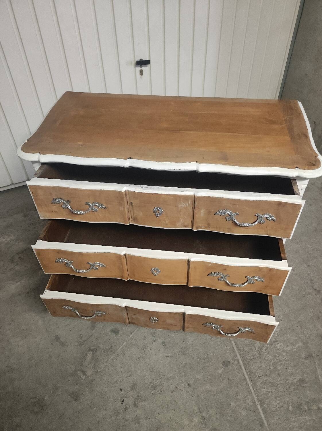 Commode ancienne