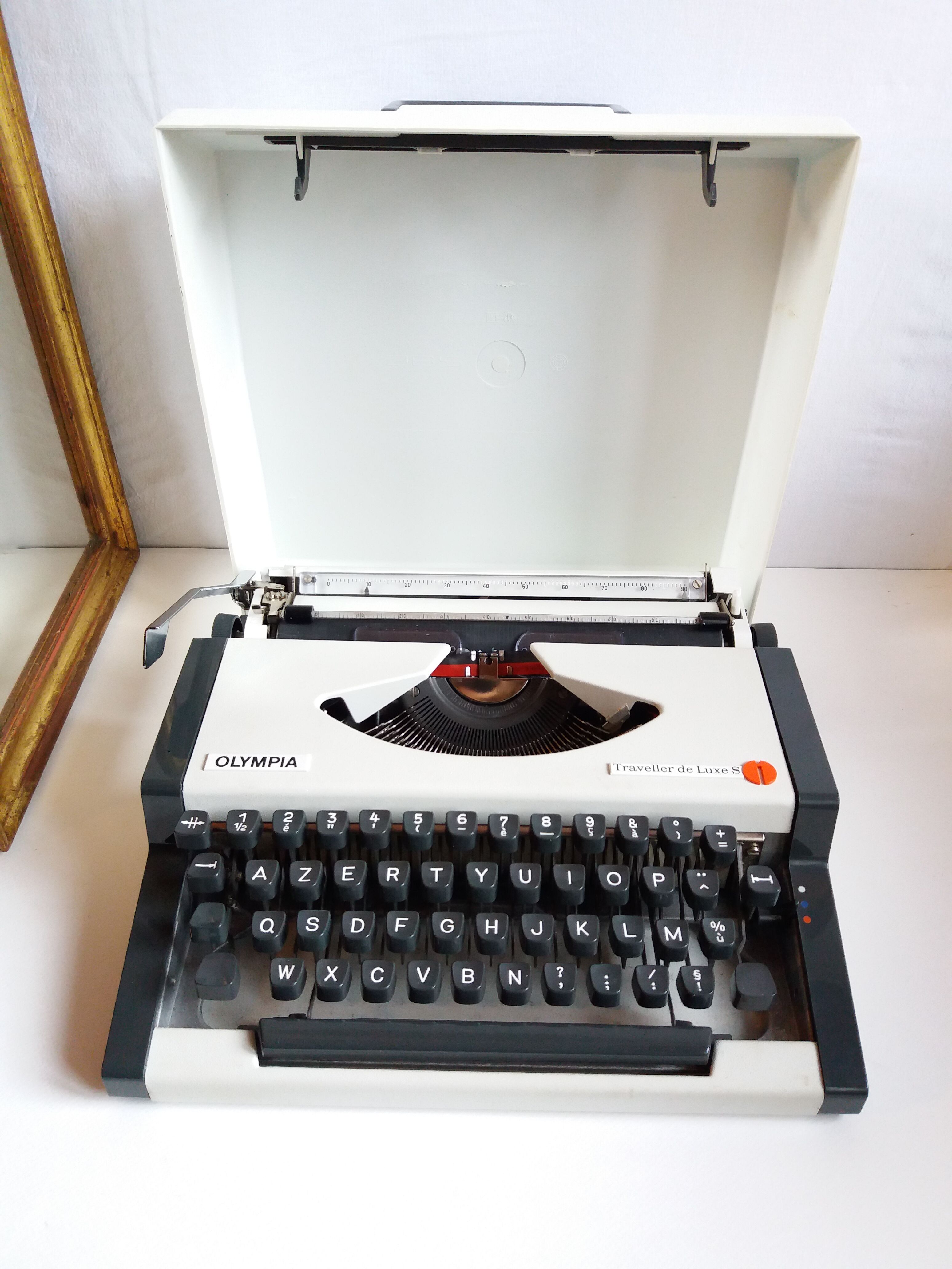 Luxury Olympia Traveller Typewriter