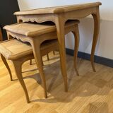 Nesting coffee tables