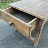 Farm table
