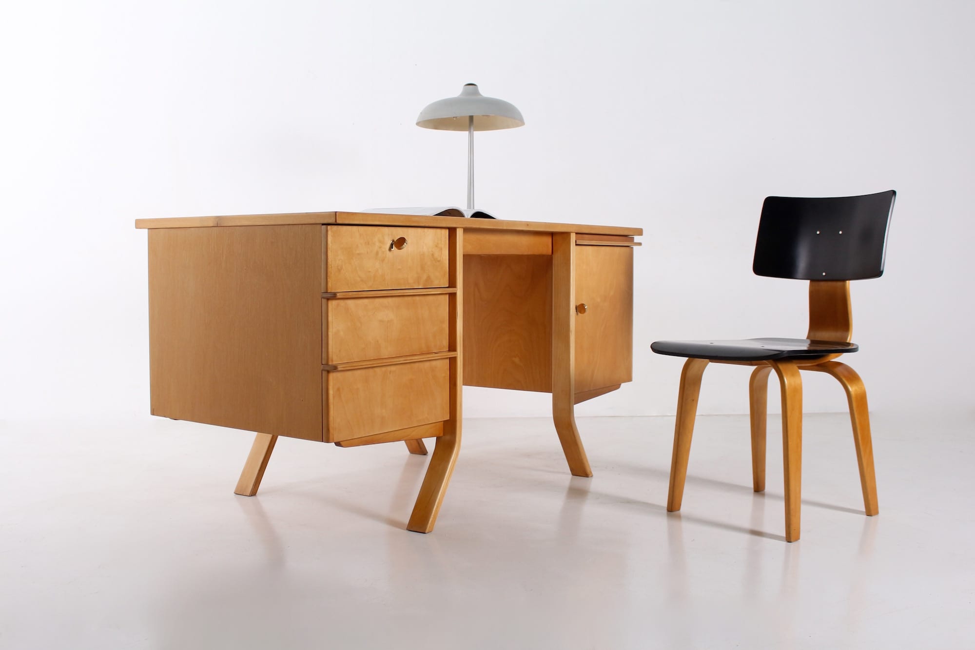 Bureau Cees Braakman Berken Serie