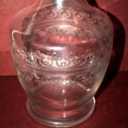 Baccarat crystal decanter engraved with guilloché volute acid 1920