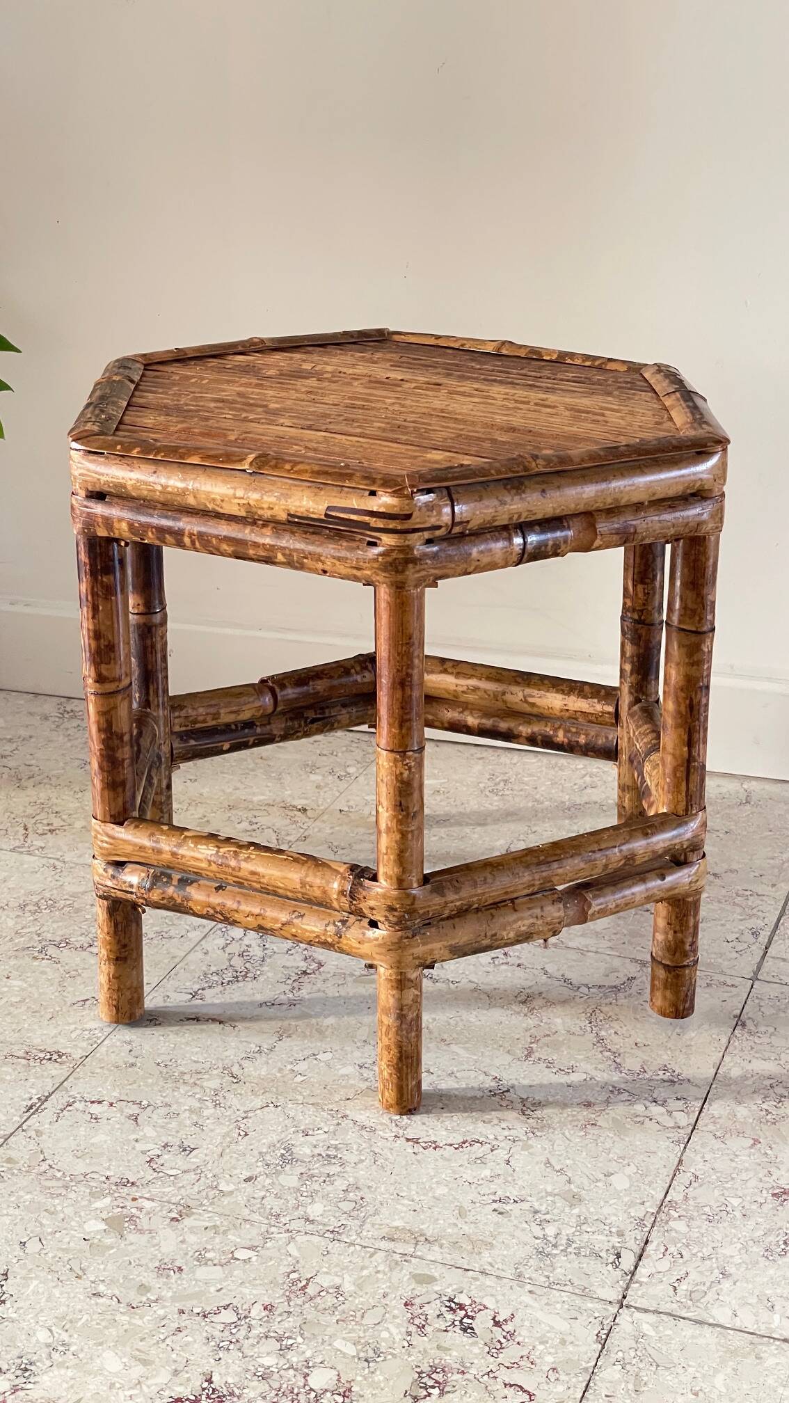 Table basse en bambou vintage