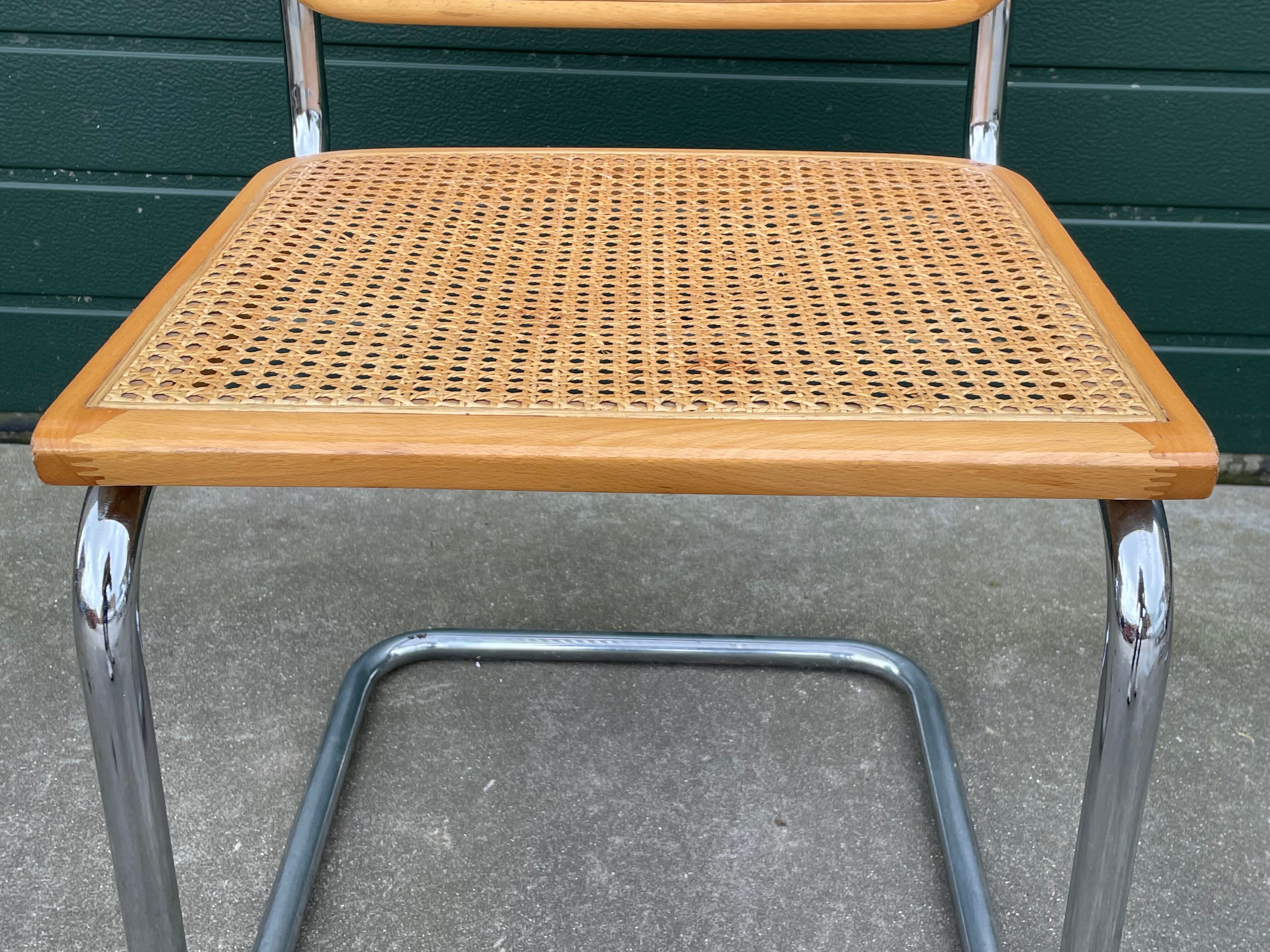 Lot de 4 chaises Cesca modèle b32 en chrome fabriqué en italie par Marcel Breuer