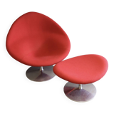 Legendary globe armchair and its Pierre PAULIN ottoman