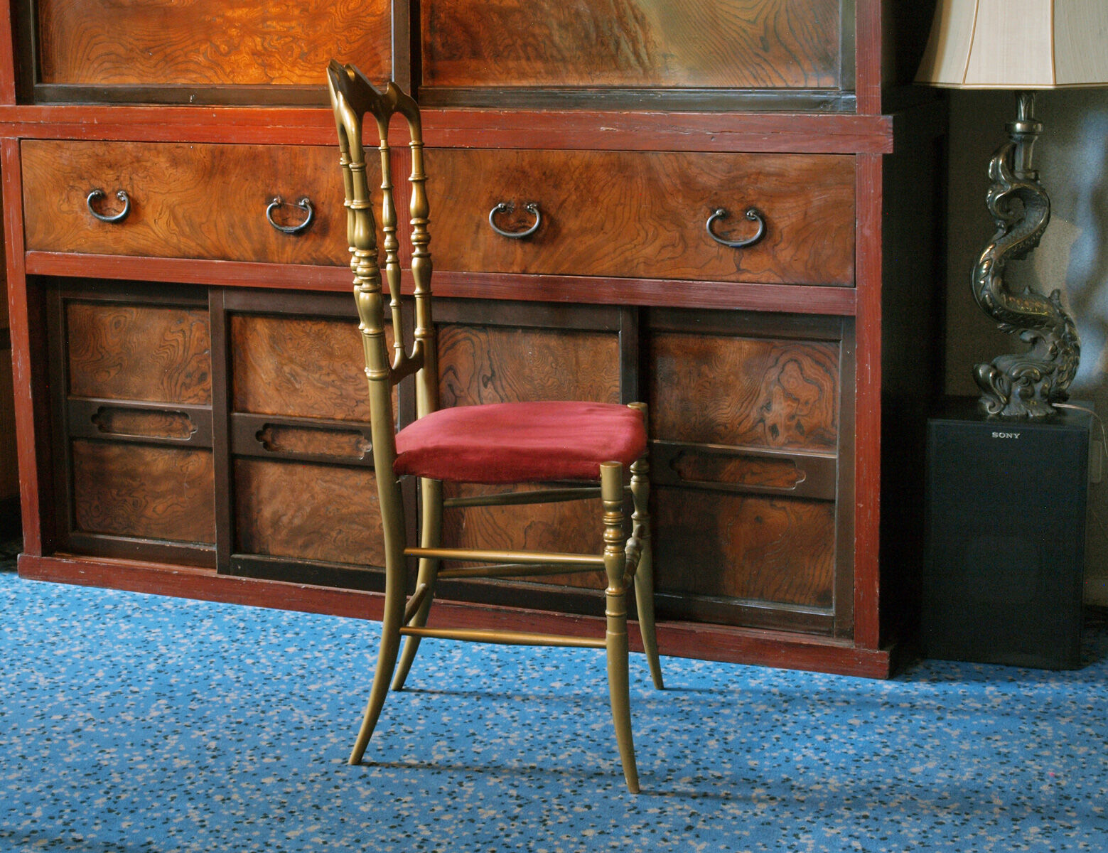 Chaise Napoléon III style Chiavari en bois doré