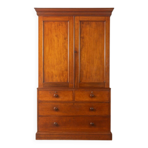 Armoire à linge en lin