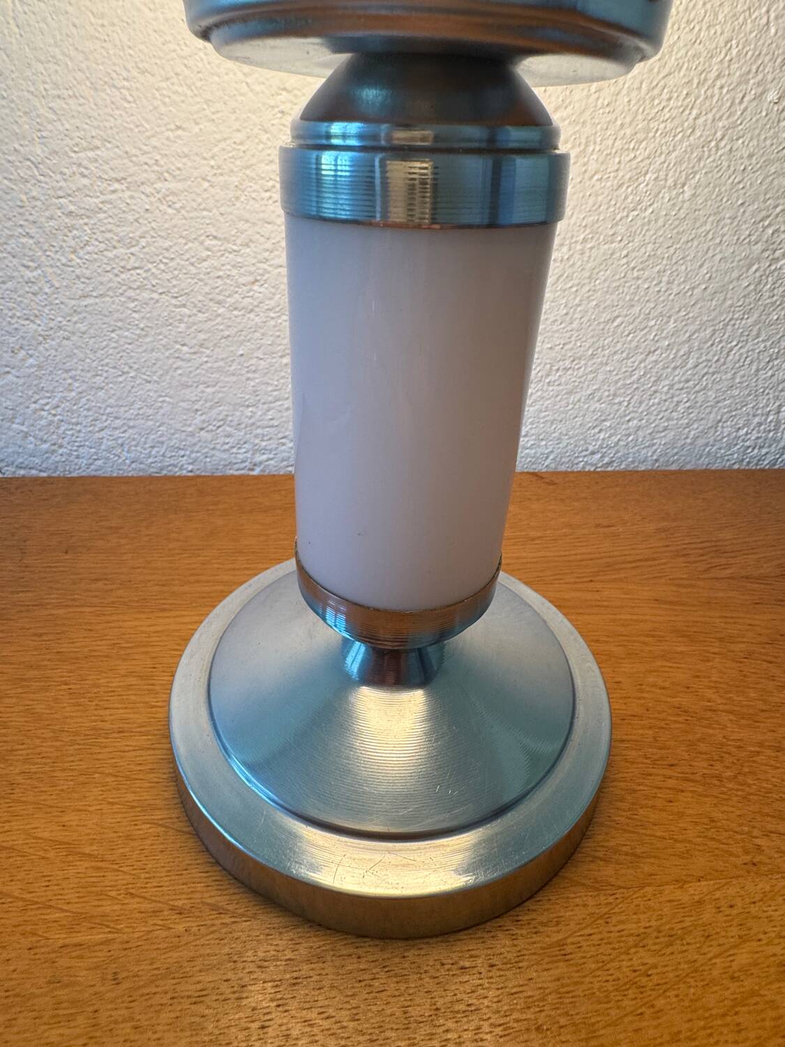 Small Art Deco Bauhaus opaline lamp