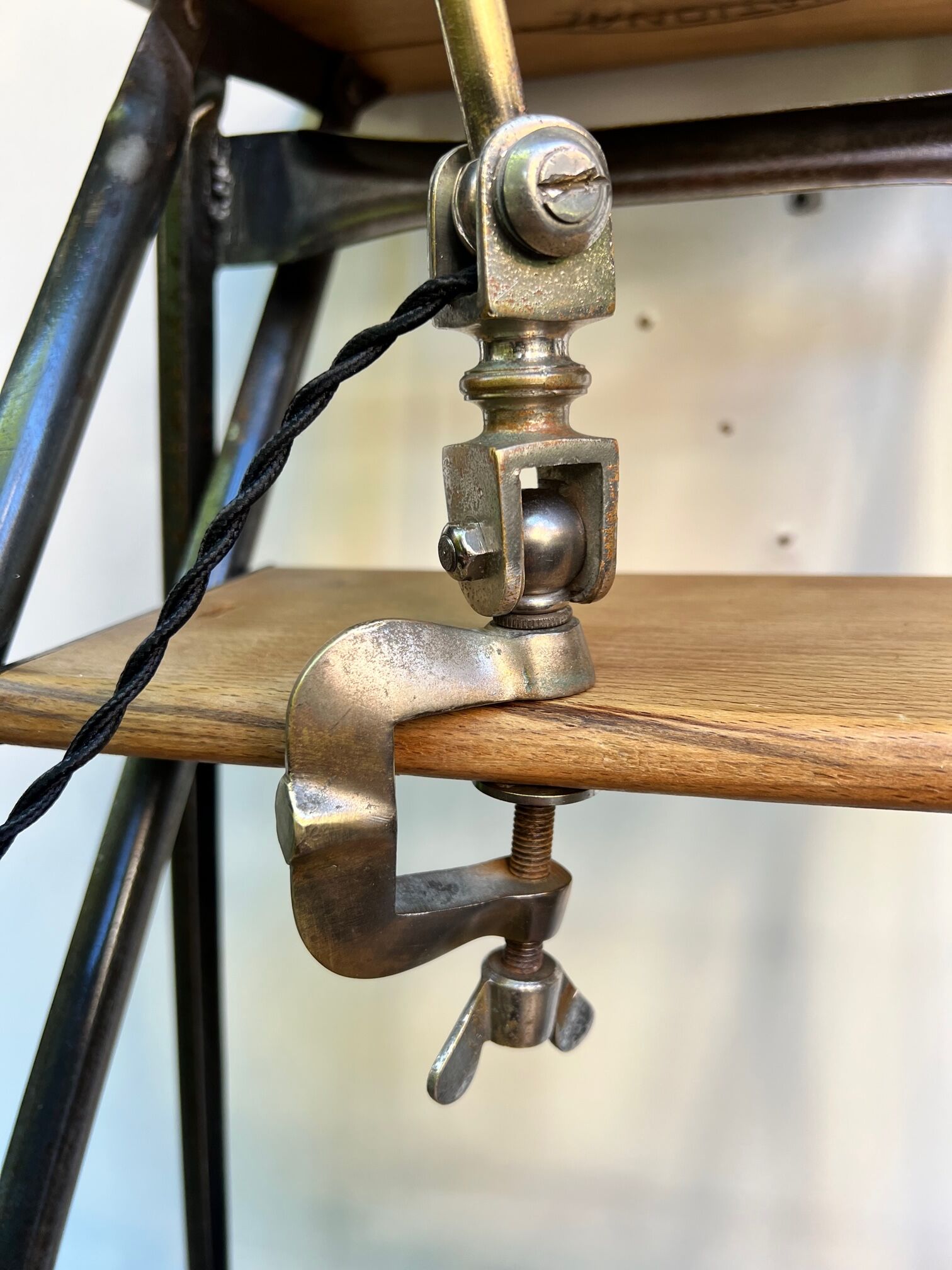 Lampe articulee 1900 atelier Paris orfevrerie