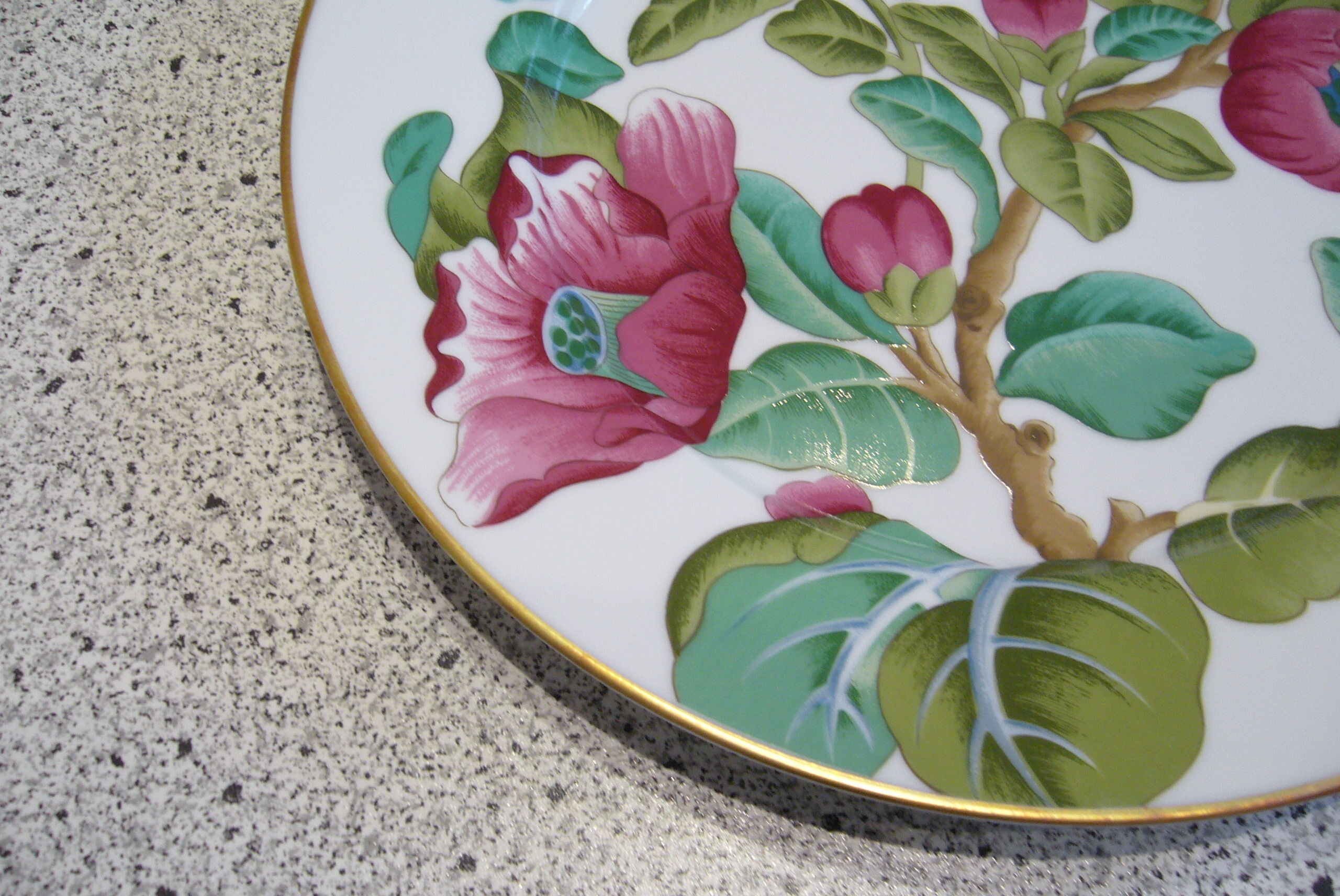 Paris porcelain plate with floral decoration