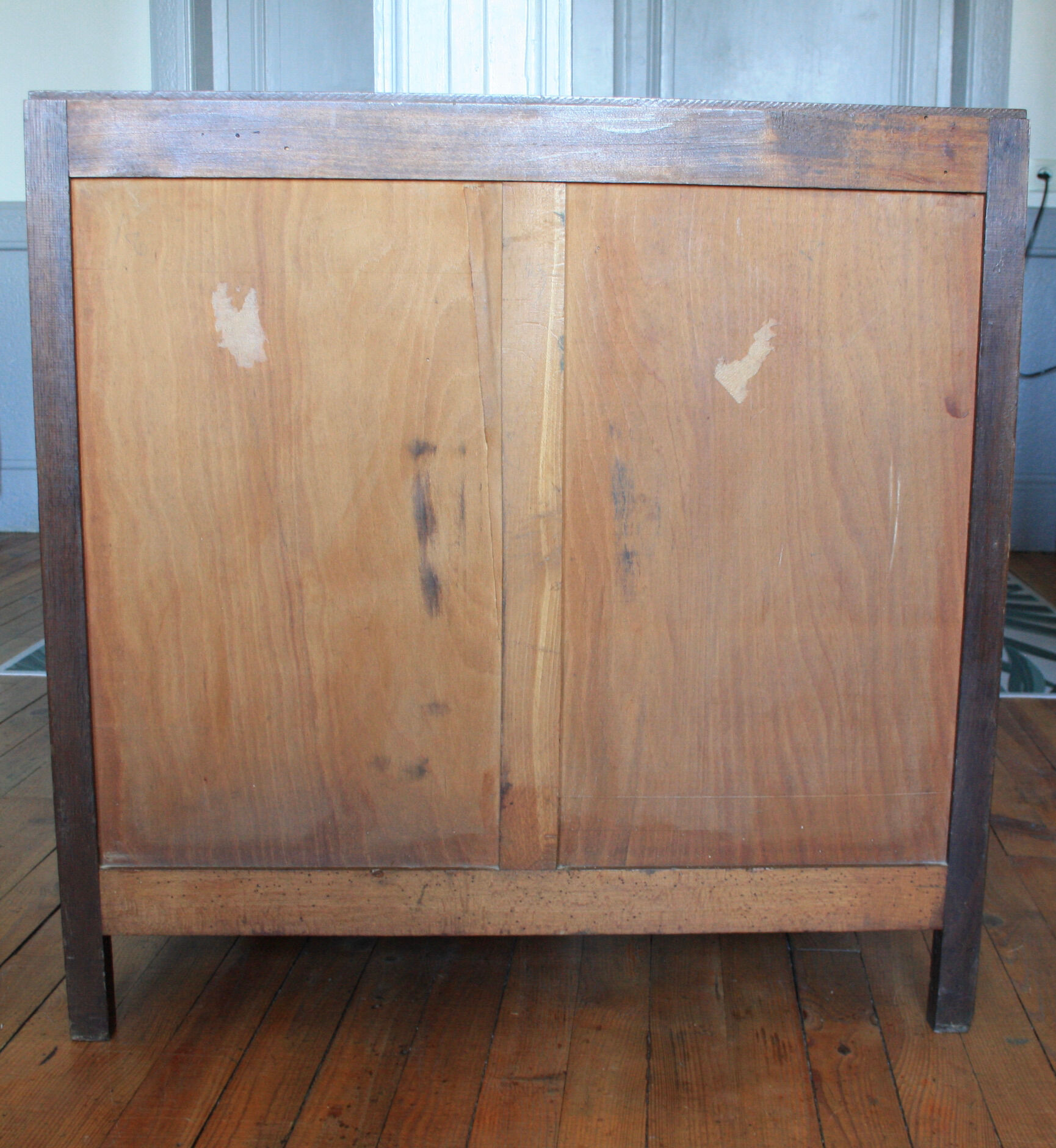 Art deco chest of drawers
