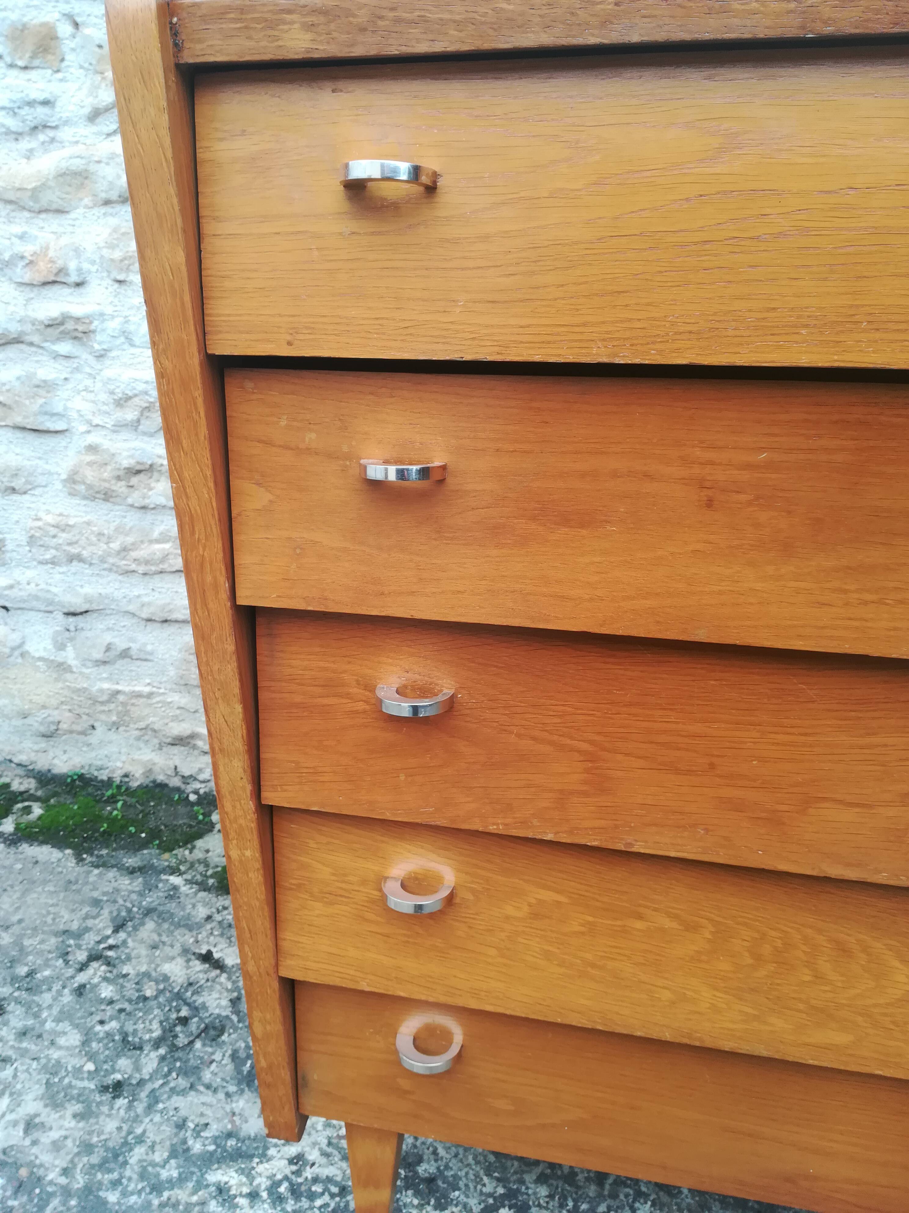 Vintage oak chest of drawers