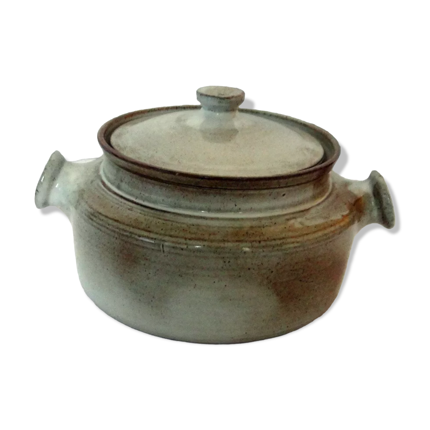 Soup tureen or vegetable dish with glazed ceramic lid