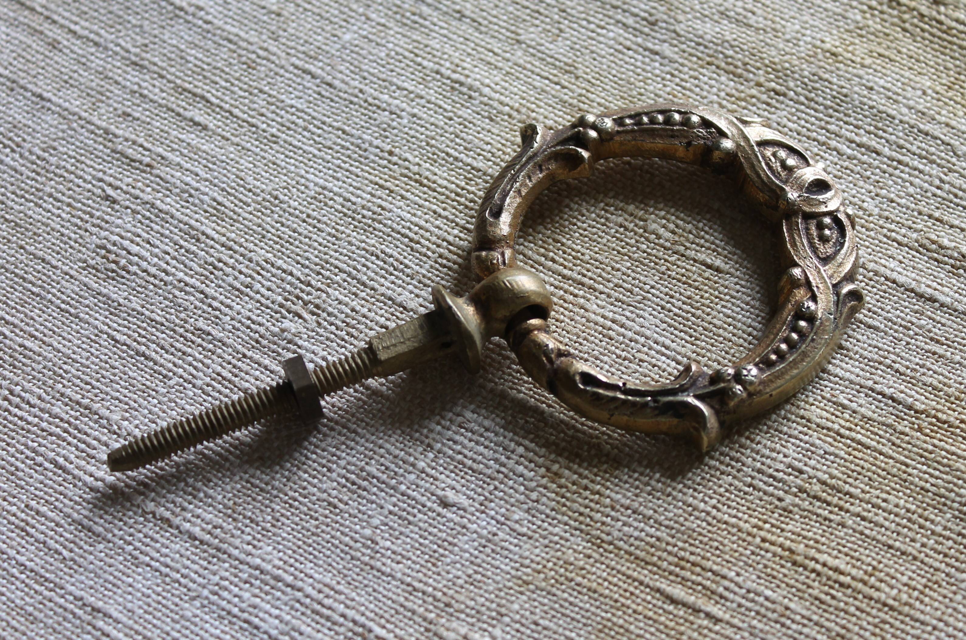 Bronze drawer handle