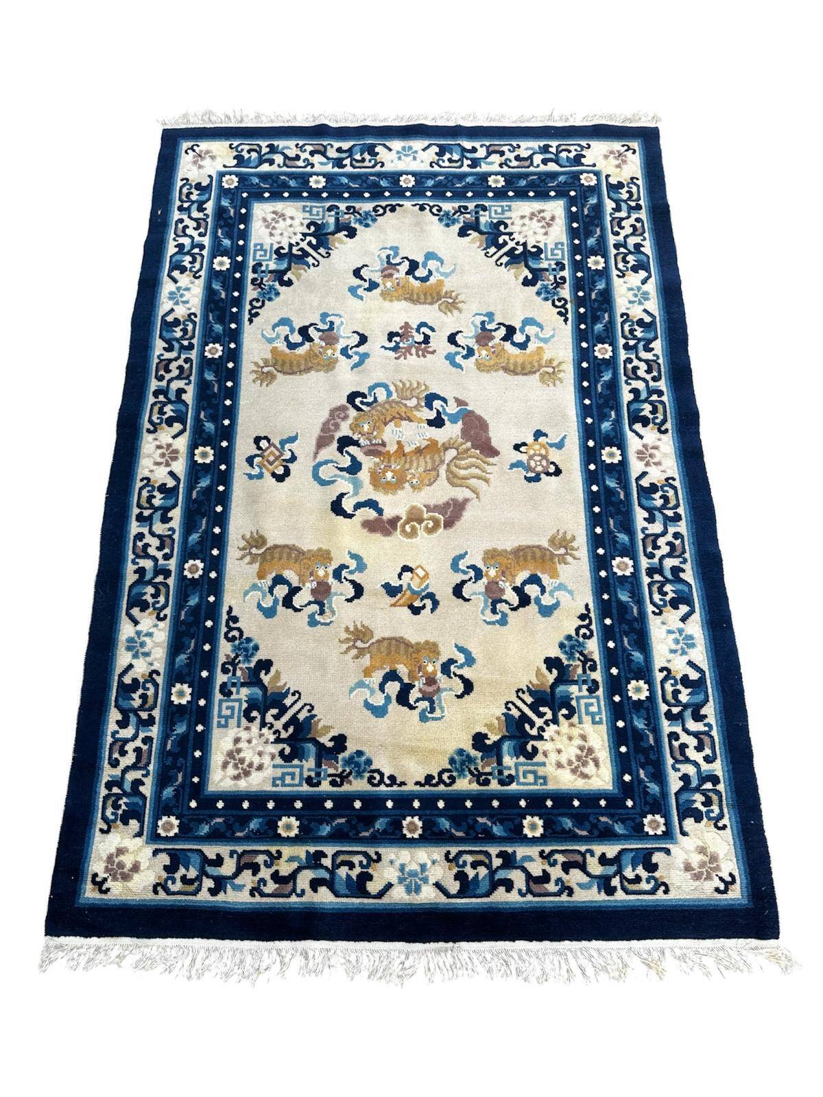 Tapis chinois fait main